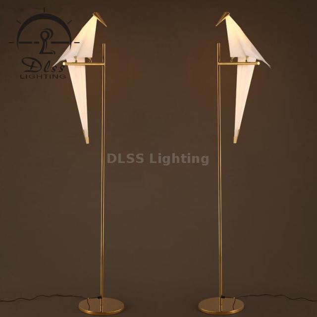 Floor Standing Lights Magnatic Foot Bird Rotatable LED Floor Lamp